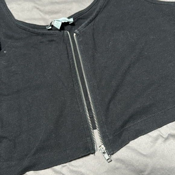 Black zip up crop top - Picture 3 of 4